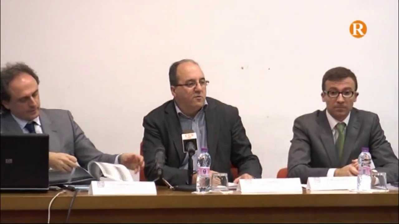 Almussafes acoge una charla informativa para los afectados por las preferentes