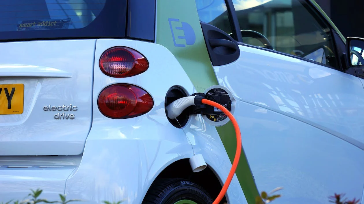 ¿Qué es el Plan Moves III y cómo te beneficia en la compra de un coche eléctrico? – Guía completa